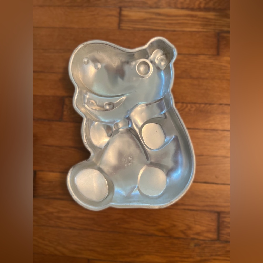 Vintage Wilton Hippo Shaped Cake Pan - Picture 3 of 3